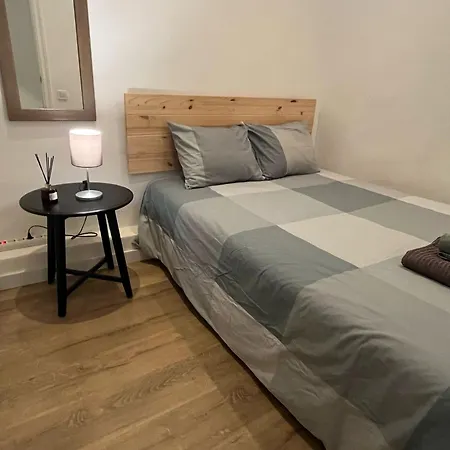 Modern Apartm Near Picasso Museum